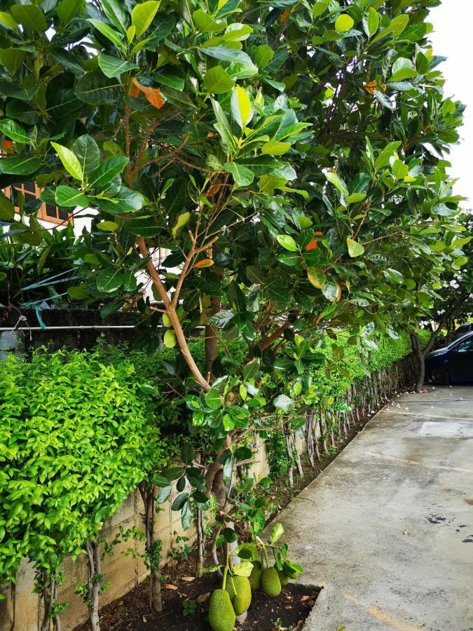 Hotel Sab Suwarn Mansion Suphan Buri Exterior foto